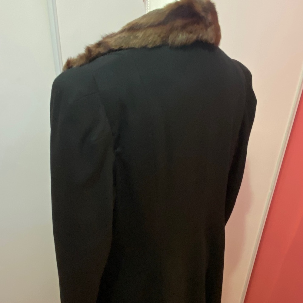Vintage Authentic 1940s Fur Collar Coat - Picture 2 of 14